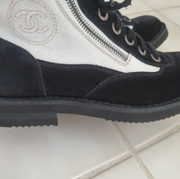 Chanel combat boots 38.5 - Picture 11 of 16